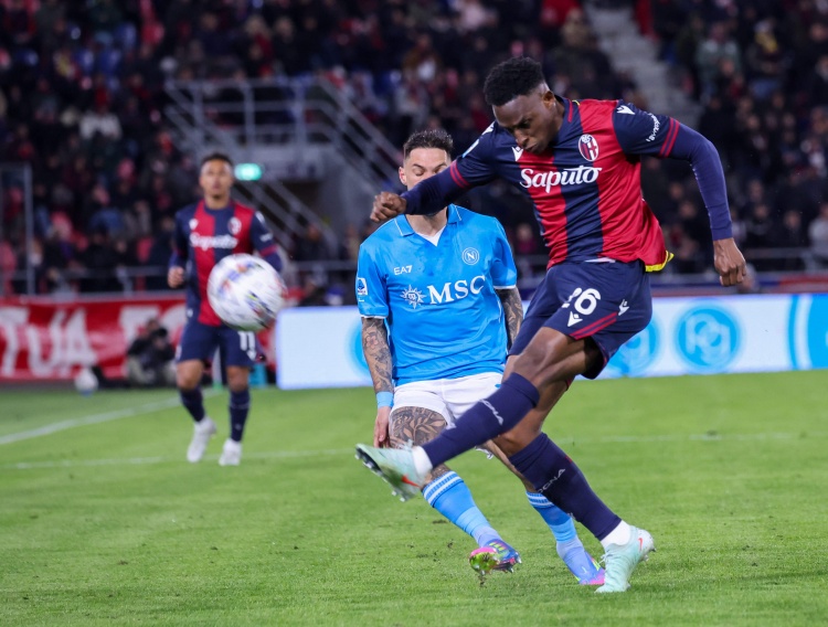 继续买！记者：桑德兰已报价卢库米，将其视为防线最后一块拼图