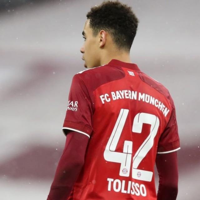 1641598925880044250.jpg 31641596504_.pic_hd.jpg