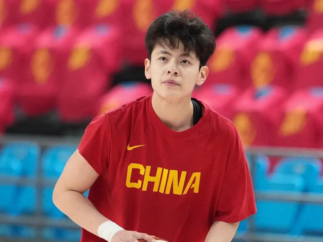 体育赛事-中国女篮险胜巴西，听听媒体专家怎么说，后卫线告急！